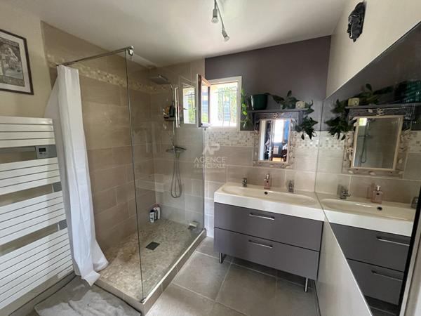 Maison à vendre à Saint Ouen L'Aumône - Référence 11025 €389 000 ** - Référence 11025