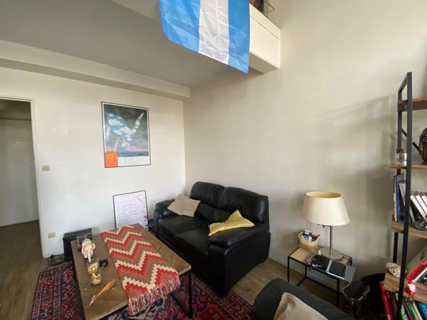 Idéal investissement Centre ANGERS (49) Duplex 2 pièces avec mezzanine, Place parking sécurisée. Ascenseur