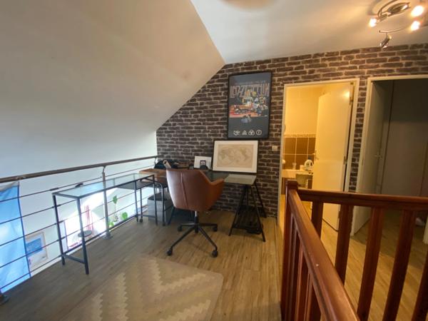 Idéal investissement Centre ANGERS (49) Duplex 2 pièces avec mezzanine, Place parking sécurisée. Ascenseur