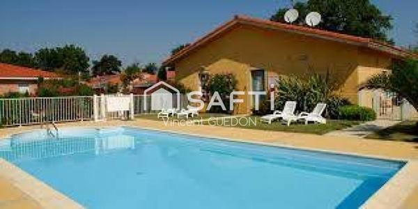 Villa avec terrasse couverte aux Sénoriales