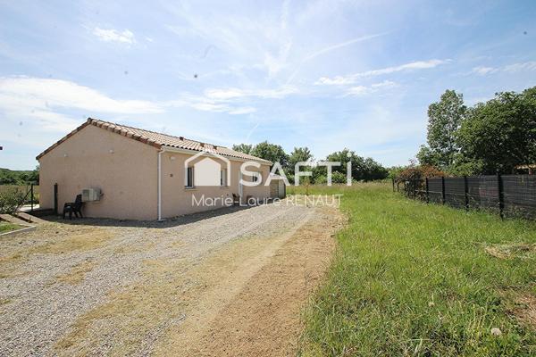 EN VENTE INTERACTIVE : Villa récente de plain-pied avec espace bien-être et vue campagne