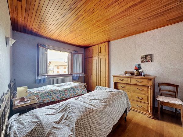 Maison
         6 pièces
        - 155 m² Exclusivité 440 000 € *