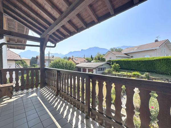Maison
         6 pièces
        - 155 m² Exclusivité 440 000 € *