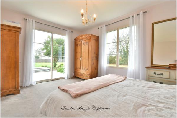 Maison à vendre 9 pièces avec 5 chambres à LAVAL (53)