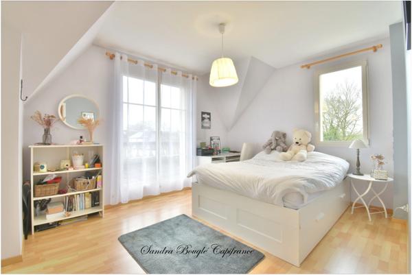 Maison à vendre 9 pièces avec 5 chambres à LAVAL (53)