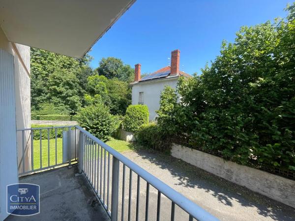 Appartement à louer 1 pièce 27.28m² Mâcon (71000)
