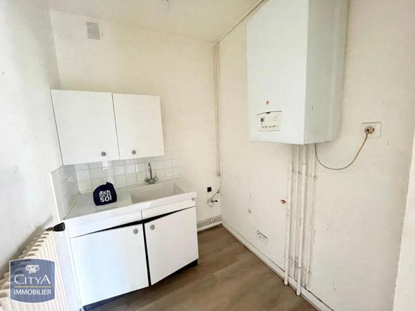 Appartement à louer 1 pièce 27.28m² Mâcon (71000)