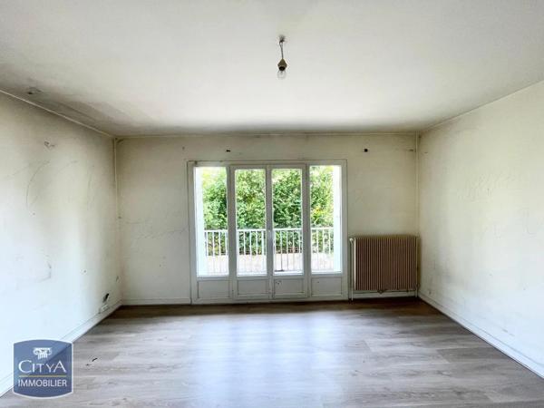 Appartement à louer 1 pièce 27.28m² Mâcon (71000)