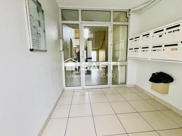 Appartement deux chambres au 3ème étage (sans ascenseur) – Quartier Arago !