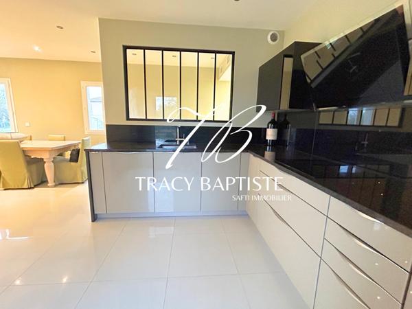 Maison T4 de plain-pied avec garage, secteur le Golf