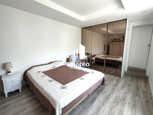 Charmant ensemble de deux maisons entièrement rénovées de 124 m² au coeur du village de Sainte Hermine