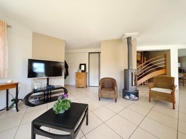 Maison à Saint-Marcel, 56140 - 5 pièces 135m²