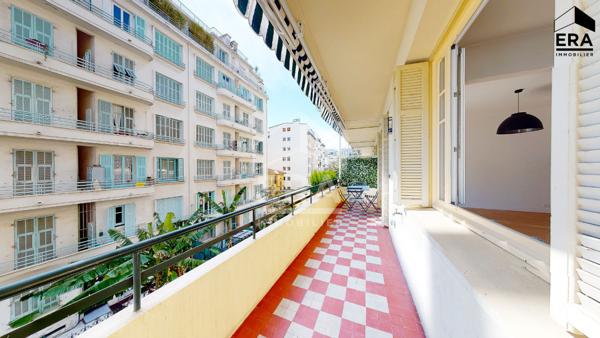 NICE - FLEURS : MAGNIFIQUE 4 PIÈCES DE 88 M² AVEC TERRASSE PLEIN SUD