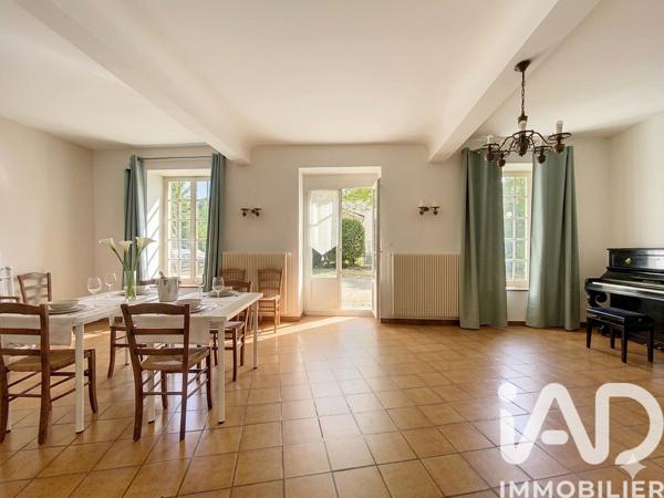 Maison à vendre 4 pièces 148 m² Saint-Genis-Laval