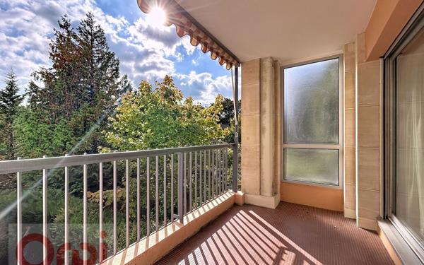 Appartement à vendre    4 pièces • 101 m2 Châtillon