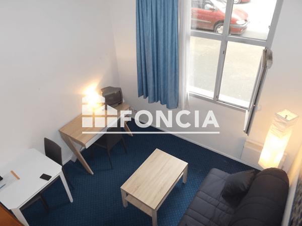 Location Studio meublé 19.54 m² - 20 RUE DE LA CHOCOLATERIE Blois 41000