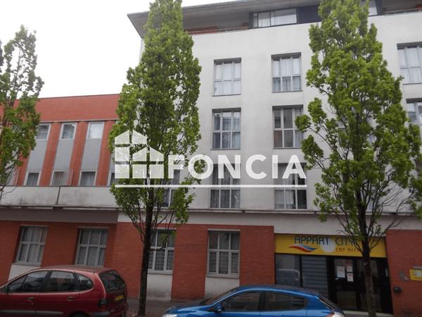 Location Studio meublé 19.54 m² - 20 RUE DE LA CHOCOLATERIE Blois 41000