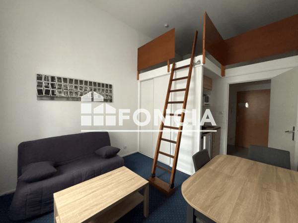 Location Studio meublé 19.54 m² - 20 RUE DE LA CHOCOLATERIE Blois 41000
