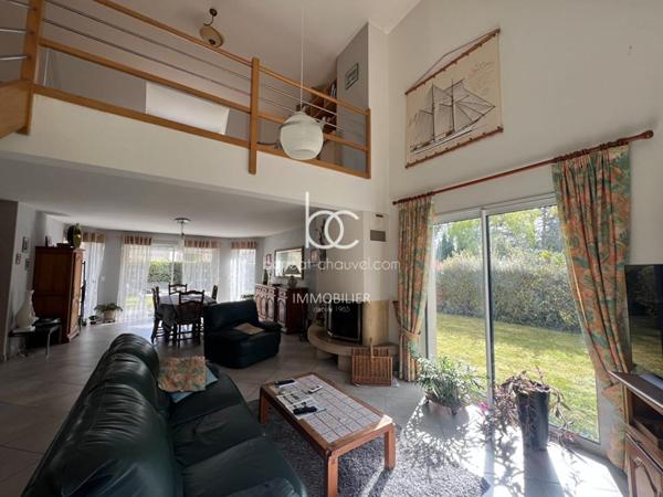 SARZEAU Maison 4 pièces 163 m²