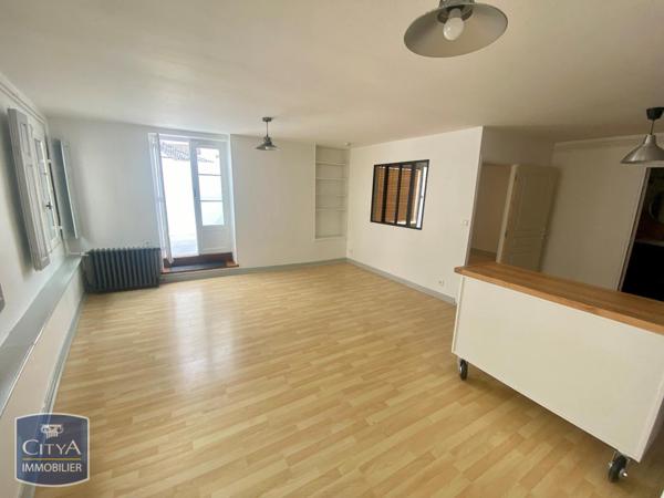 Appartement à louer 2 pièces 44.66m² Riom (63200)