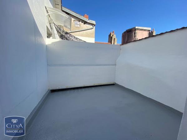 Appartement à louer 2 pièces 44.66m² Riom (63200)