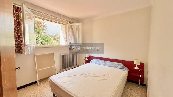 Vente                                                      Villa
                        
                     6 pièces                      126 m2                     à Saint-Aygulf
