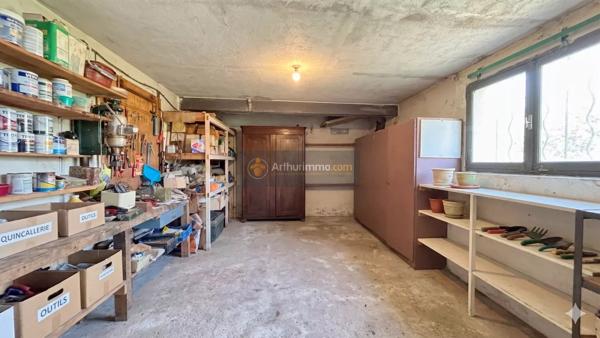 Vente                                                      Villa
                        
                     6 pièces                      126 m2                     à Saint-Aygulf
