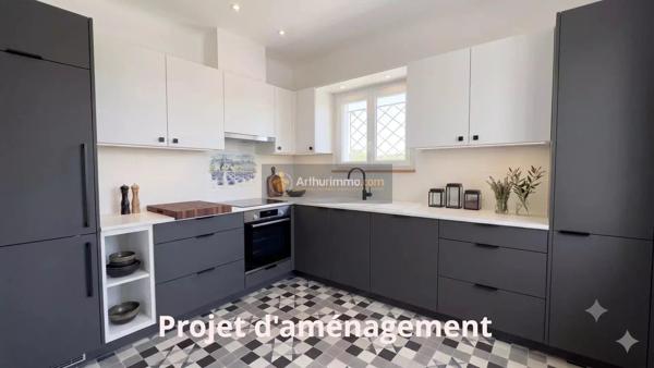 Vente                                                      Villa
                        
                     6 pièces                      126 m2                     à Saint-Aygulf