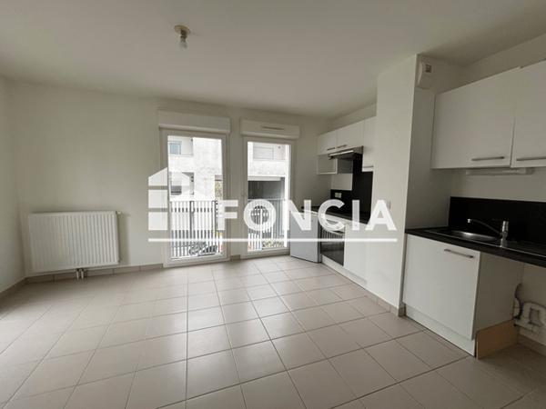 Location Appartement 2 pièces 53.4 m² - 177 RUE DU PAS NOTRE DAME Tours 37100
