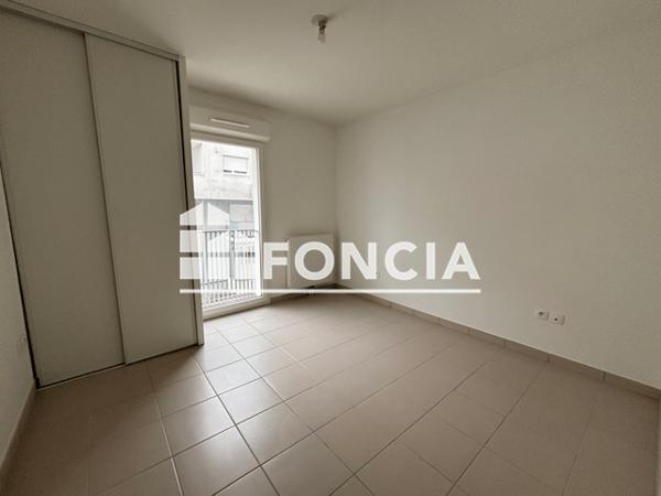 Location Appartement 2 pièces 53.4 m² - 177 RUE DU PAS NOTRE DAME Tours 37100