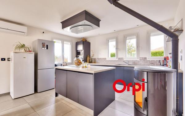 Maison à vendre    6 pièces • 120 m2 Feyzin