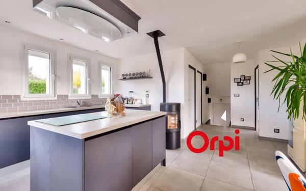 Maison à vendre    6 pièces • 120 m2 Feyzin