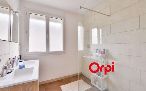 Maison à vendre    6 pièces • 120 m2 Feyzin