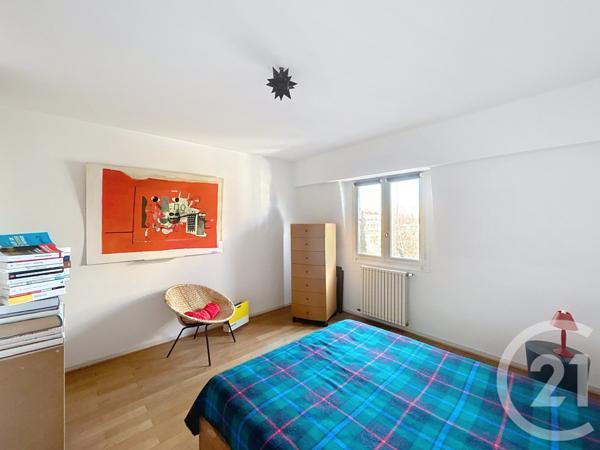 Appartement F5 à vendre  5 pièces - 124 m2 LES LILAS - 93