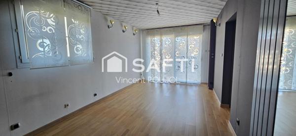 Maison contemporaine proche centre ville avec garage et parking privatif