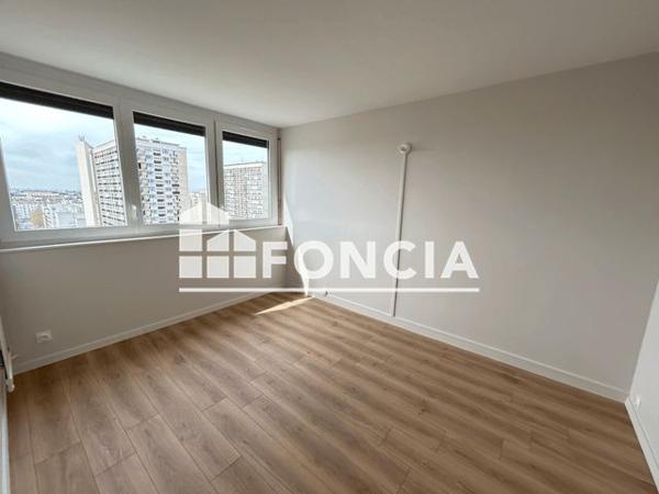 Location Appartement 4 pièces 110 m² - 88 RUE LAREVELLIERE Angers 49100