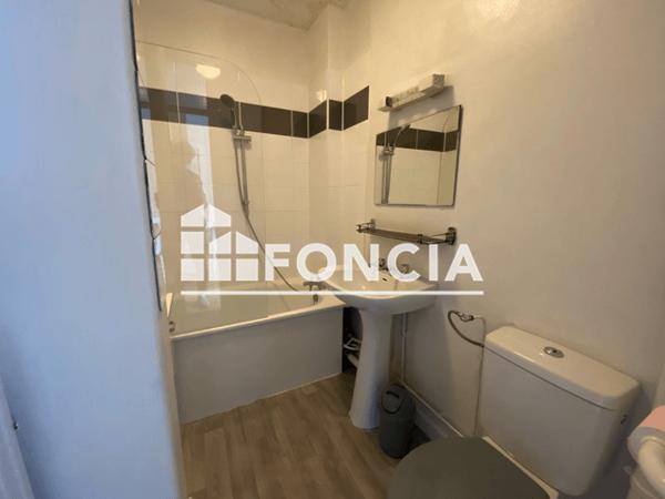 Location Studio meublé 18.71 m² - 21 RUE DE VALMY Lille 59000