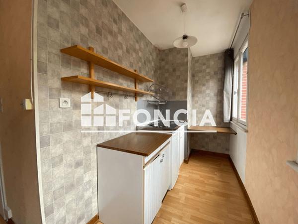 Location Studio meublé 18.71 m² - 21 RUE DE VALMY Lille 59000