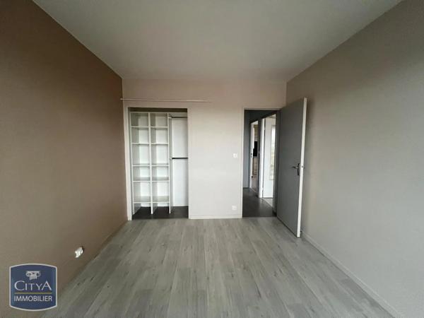 Appartement à louer 2 pièces 52.65m² Vichy (03200)
