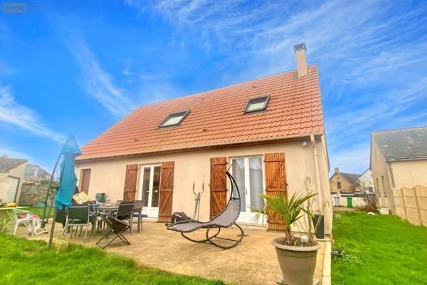 Maison à vendre à Guécélard dans la Sarthe (72230), ref : 72122-1420