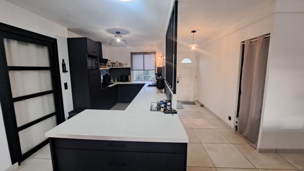 Maison A louer meublée contemporaine plain-pied Saint Perdon 3 chambres