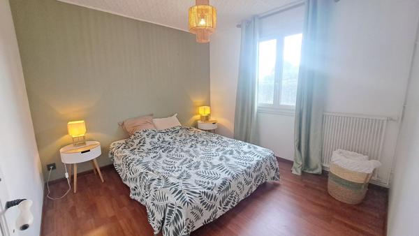Maison A louer meublée contemporaine plain-pied Saint Perdon 3 chambres