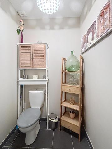 Une maison absolument charmante, rare sur le marché DE PLAIN PIED