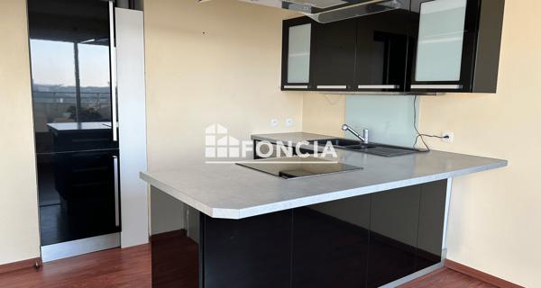 Location Appartement 3 pièces 56.17 m² - Lorient 56100