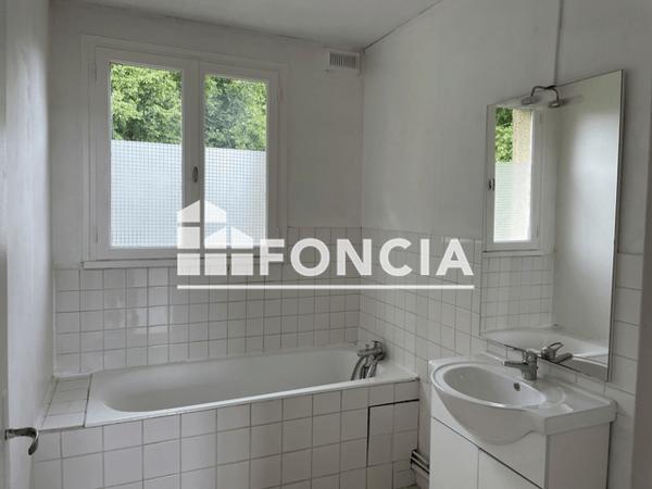 Location Appartement 3 pièces 52.14 m² - 15 AVENUE DE PARIS Chateau Thierry 02400