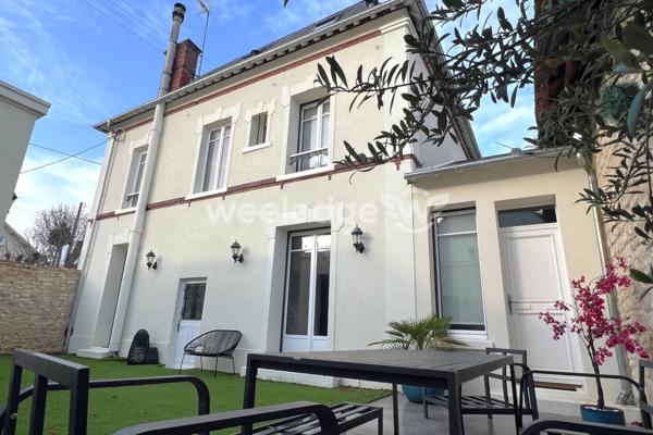 Maison à vendre 8 pièces de 165 m² à Mantes-la-Jolie