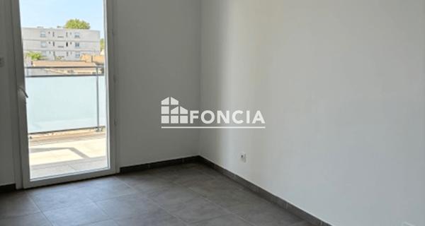 Location Appartement 4 pièces 85.26 m² - Avignon 84000