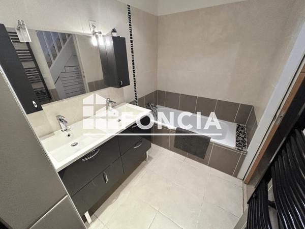 Location Maison 4 pièces 74.77 m² - 10 IMPASSE DES BEAUX YEUX Marseille 13007