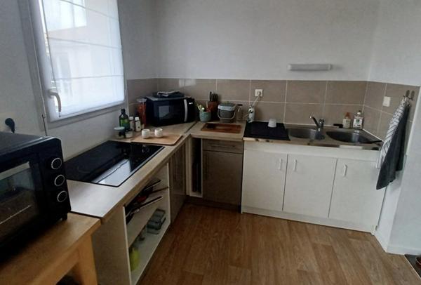 A VENDRE L'HOUMEAU APPARTEMENT 2 PIECES 45 M2 AVEC TERRASSE