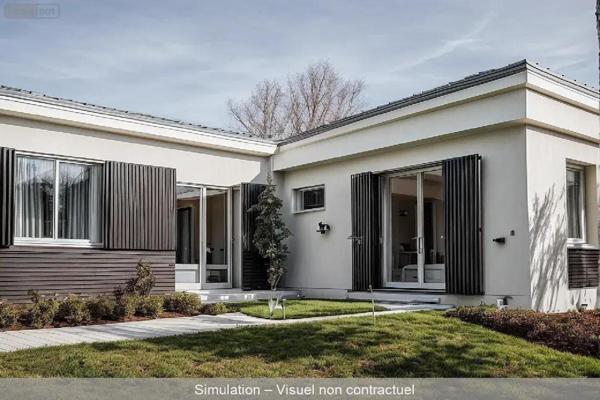 Maison de ville à vendre à Foucarmont en Seine-Maritime (76340), ref : 170